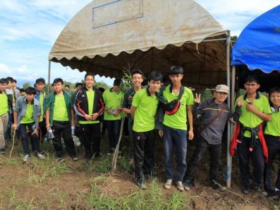 ปลูกป่าให้ช้าง เขตรักษาพันธ์สัตว์ป่าภูหลวง 23 ส.ค. 57